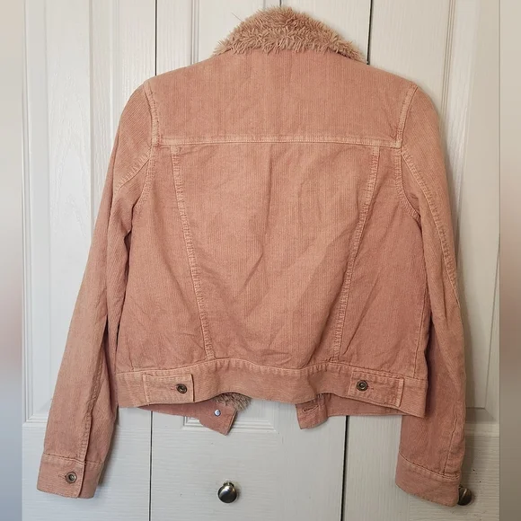 White Crow size small pink corduroy faux fur lined trucker jacket warm soft - Picture 11 of 11